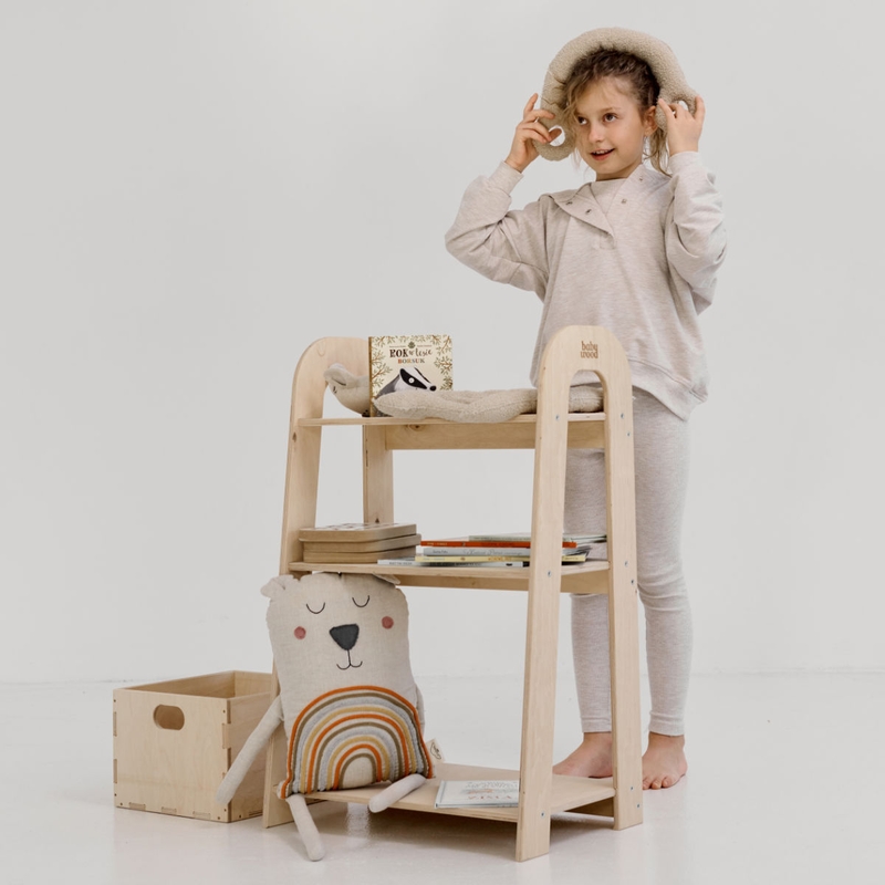 Kinderzimmer Regal &#039;Slim&#039; aus Holz natur